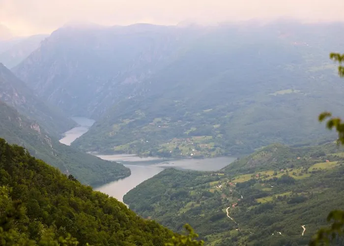 Dren Lux - Banjska Stena Chalet Perucac