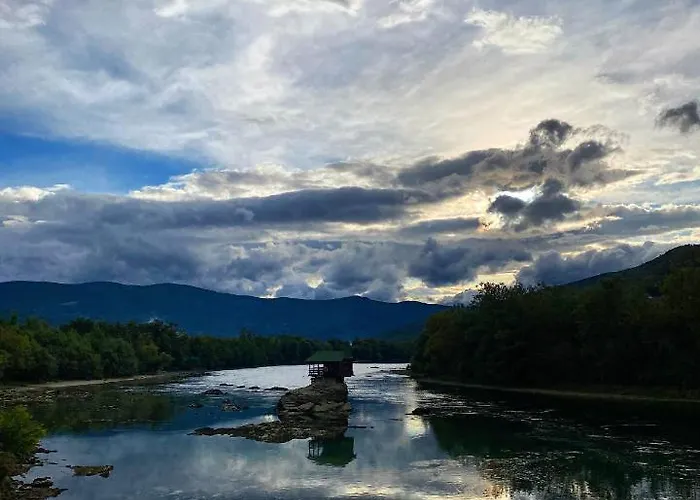 Dren Lux - Banjska Stena Chalet Perucac